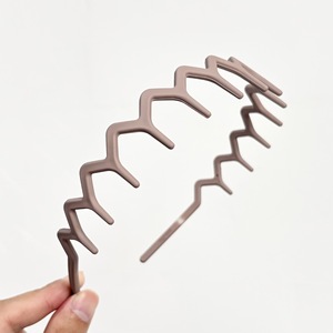 <span class=keywords><strong>Serre</strong></span>-têtes en plastique ondulés en zigzag avec <span class=keywords><strong>peigne</strong></span> à dents, accessoires pour femmes, hommes et filles, finition mate Morandi - Product Image 4