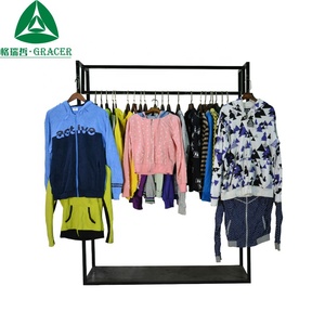 Fardos <span class=keywords><strong>de</strong></span> ropa usada <span class=keywords><strong>vintage</strong></span> Estilo mixto Almacén Ropa usada <span class=keywords><strong>de</strong></span> invierno en línea <span class=keywords><strong>de</strong></span> tienda - Product Image 5