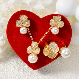 Ensemble de bijoux pour femmes, collier et boucles d'oreilles en spirale avec zircon et perle plaqué or 18 carats, vente en gros de mode haut de gamme - Product Image 2