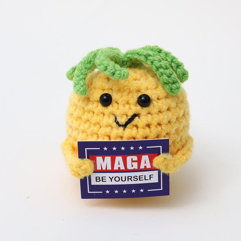 Round pineapple blue bottom m card