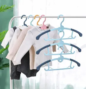 retráctil pantalones percha armario Suppliers-Colgadores ajustables DS964 para ropa de bebé, antideslizantes y extensibles, básicos, retráctiles, de plástico