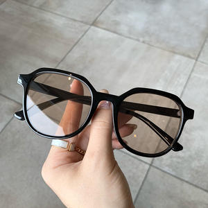 เฉียนไนแว่นกันแดดทรงวงรีสไตล์เกาหลีสำหรับผู้หญิง กรอบสีดำ เลนส์พีซี ป้องกันรังสี ประเภท 3 สำหรับการขับขี่แฟชั่น - Product Image 3