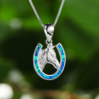 Collier en argent sterling 925 avec pendentif tête de cheval en opale bleue de laboratoire