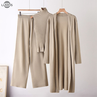Ensembles 3 Pièces Personnalisables pour Femme : Cardigan Tricoté, Gilet Élégant Sans Manches et Pantalon Long – Collection Hiver Décontractée Automne-Hiver