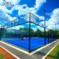 Açık Hava Spor Sahası Mobil Çelik Padel Kortu 20x10M Geçici Taşınabilir Yükseltilmiş Platformlu Suni Çimli Padel Kortu