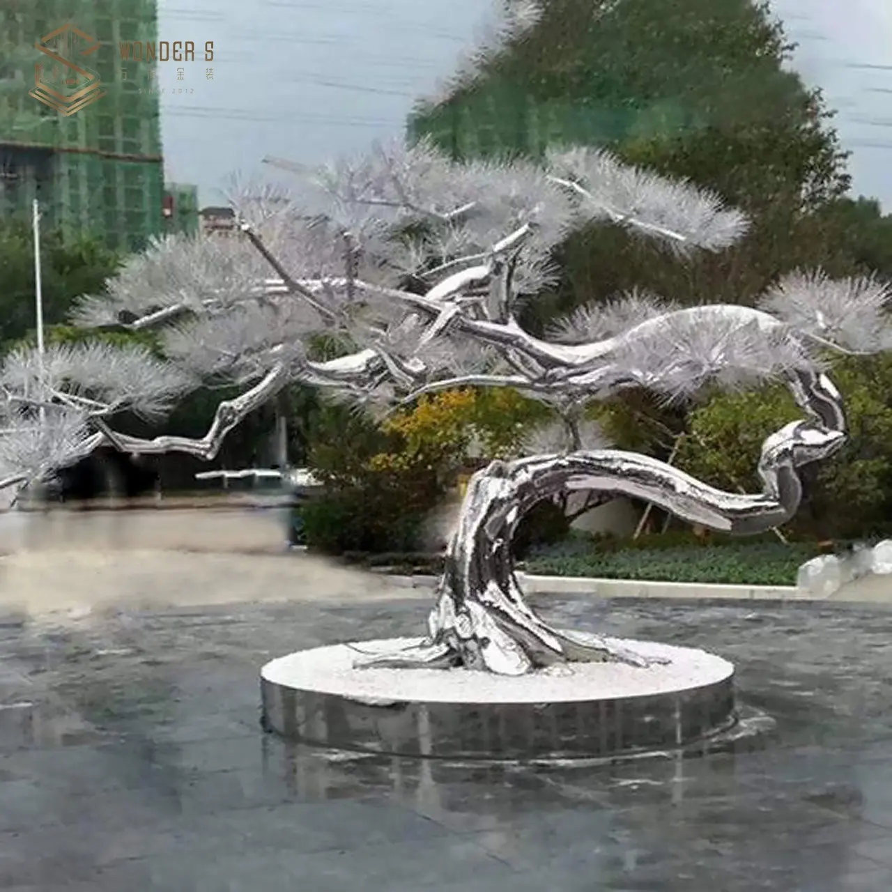 आधुनिक उद्यान सजावटी धातु पाइन पेड़ मूर्तिकला