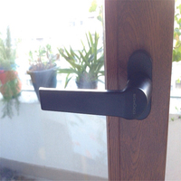 Nouveau design de fenêtre à battant en aluminium à double vitrage Villa House Window avec verre trempé et écran magnétique