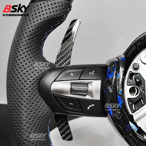 عجلة قيادة رياضية <span class=keywords><strong>M</strong></span> مع إضاءة LED من ألياف الكربون المطروقة باللون الأزرق لسيارات BMW F10 F15 F20 F22 F30 F32 F36 M4 F82 M3 F80 E87 E90 E92 E60 - Product Image 2