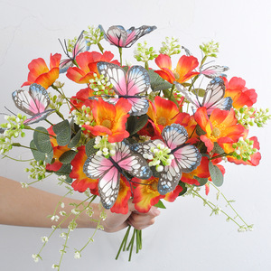 Ramo de Mariposas <span class=keywords><strong>Cosmos</strong></span> Artificiales Hechas a Mano, de Seda Ligera, Flores Silvestres, para Boda, Día de la Madre, Centro de Mesa, Decoración del Hogar, Primavera - Product Image 3