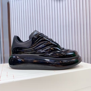 High Quality <b>Men</b> <b>Black</b> Glossy Platform <b>Sneakers</b> Wave Texture Upper Lace Up Thick Sole Fashion Casual Walking Shoes - Product Image 1