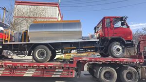 Distributeur d'asphalte émulsifié intelligent <span class=keywords><strong>de</strong></span> 10 tonnes, pulvérisateur <span class=keywords><strong>de</strong></span> <span class=keywords><strong>bitume</strong></span> émulsifié intelligent <span class=keywords><strong>de</strong></span> 10T - Product Image 2