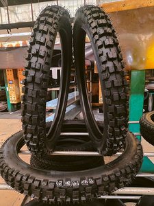 <span class=keywords><strong>Pneu</strong></span> Moto Tout-Terrain de Haute Qualité <span class=keywords><strong>21</strong></span> <span class=keywords><strong>Pouces</strong></span> Avant Arrière <span class=keywords><strong>Pneu</strong></span> Motocross 275-<span class=keywords><strong>21</strong></span> 300-<span class=keywords><strong>21</strong></span> <span class=keywords><strong>Pneu</strong></span> Moto <span class=keywords><strong>Cross</strong></span> 2.75-<span class=keywords><strong>21</strong></span> 3.00-<span class=keywords><strong>21</strong></span> - Product Image 2