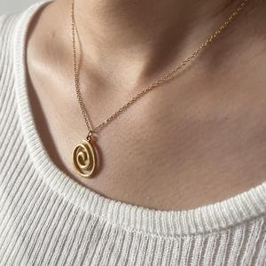 Collar Minimalista de Acero Inoxidable con Círculo Geométrico <span class=keywords><strong>Ortex</strong></span> y Rosca para Mujeres y Hombres - Product Image 3