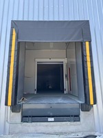 Plateforme élévatrice réfrigérée, élévateur hydraulique intelligent pour la logistique d'entrepôt sur mesure, isolé et économe en énergie