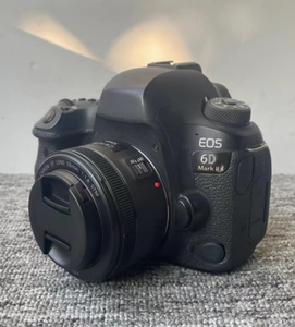 Cámara DSLR 6D Mark II de Bajo Precio con Lente de 50 mm/1.8, Video de 1080p, Batería de Litio, Tarjeta SD - Product Image 3