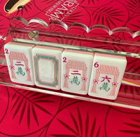 Jeu de Mahjong Chinois Moderne de Luxe Vert Floral en Acrylique avec Tuiles Personnalisées pour Casino et Jeux d'Hasard