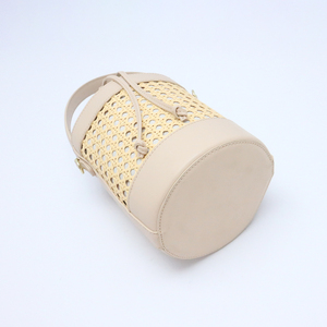 Trendy Classic Design Hollow Out Bamboo Women's Woven Rattan Beach Bucket <strong>Bag</strong> Womens Crossbody <strong>Bag</strong> With Genuine Leather Handle - Product Image 4