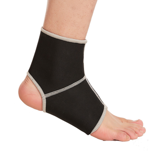 Custom Logo Zachte Elastische Duimsteun Mouwen Neopreen Materiaal Professionele Bescherming Palm Guard Ademende Middenhandsbeugel - Product Image 6