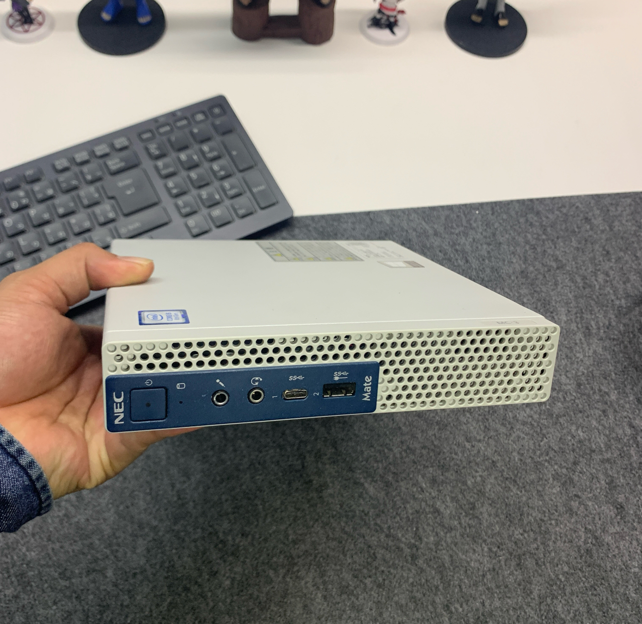 NEC 第8世代 Corei3 超小型ミニPC SSD＋HDD NEC 第8世代 Corei3 超小型ミニPC SSD＋HDD