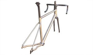Титановая рама для шоссейного велосипеда, напечатанная на 3D-принтере - Product Image 3