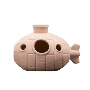 Pez Decorativo <span class=keywords><strong>de</strong></span> Resina Ecológica Pintado a Mano Realista con Cueva Escondida en la Montaña para Decoración Flotante - Product Image 2