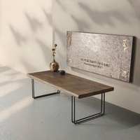 Ensemble de construction de table à manger en bois massif à bord naturel, réglable, de luxe et contemporain, pour appartement, maison, hôtel, bureau