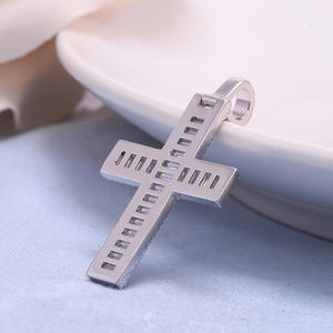 <span class=keywords><strong>NAYAN</strong></span> JEWELRY Pendentif en or massif 18 carats Hip Hop Custom Made D Color VVS1 Moissanite Diamond Pendentif croix en or 18 carats - Product Image 2