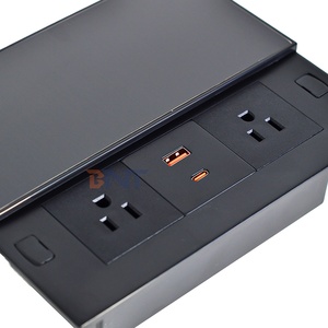 Caja de Enchufes de Acero Inoxidable para Mesa con 2 Tomas de Corriente Alterna, 1 USB-A y 1 USB-C, IP44, Tapa Deslizante, 10A, Enchufe Estadounidense - Product Image 1