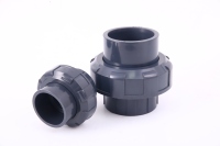 Konektor Pipa PVC-U Halus DN15-DN100, Sambungan Flens, Fitting Pipa, Tahan Bahan Kimia, Tahan Tekanan Tinggi, Abu-abu