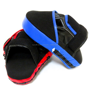 La mano <span class=keywords><strong>de</strong></span> <span class=keywords><strong>boxeo</strong></span> <span class=keywords><strong>de</strong></span> tiro pad <span class=keywords><strong>de</strong></span> kickboxing <span class=keywords><strong>de</strong></span> objetivo - Product Image 1