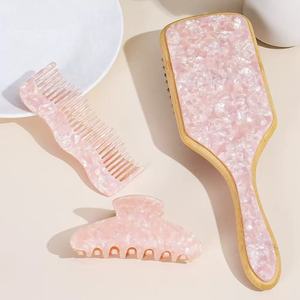 Mantella <span class=keywords><strong>per</strong></span> Parrucchiere in Acetato Rosa con Logo Personalizzato OEM/ODM - Regalo di Alta Qualità <span class=keywords><strong>per</strong></span> la Cura dei Capelli <span class=keywords><strong>per</strong></span> Donne - Product Image 6