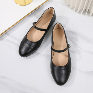 รองเท้าส้นเตี้ยหนังแก้วสีเงินสำหรับผู้หญิง หัวกลม บุ PU ใส่สบาย - Product Image 6