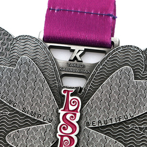 Médaille personnalisée en métal en forme de papillon, en alliage de zinc, gravée, durable, récompense pour la 2ème édition de la course de 50 km - Product Image 2