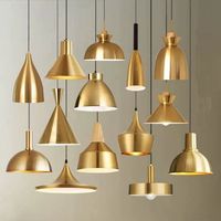 Lustre moderne minimaliste en métal de différentes formes pour chambre à coucher et salon
