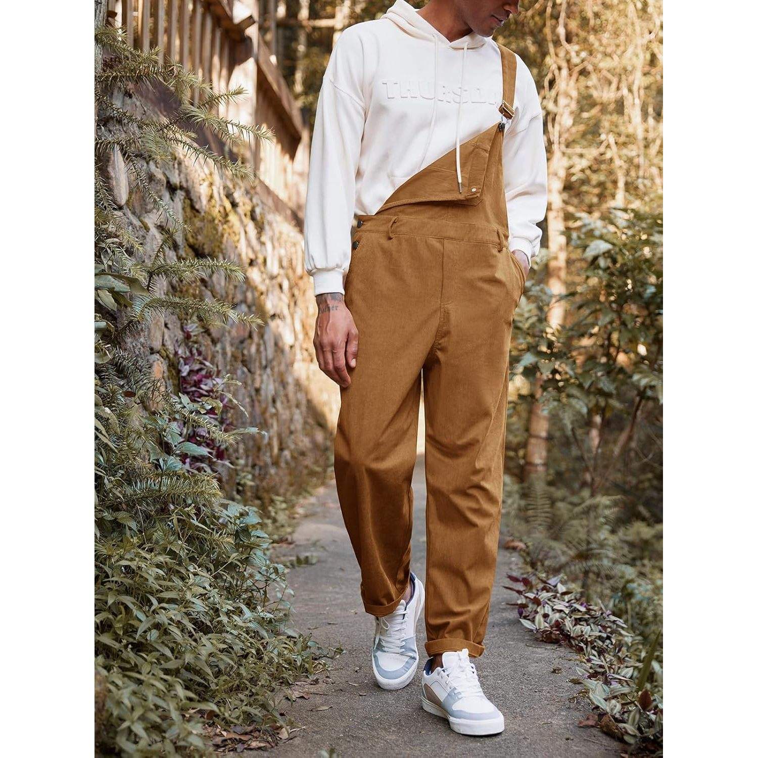 สีเขียวทหาร