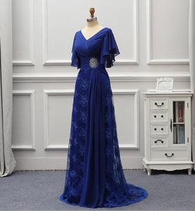 Elegante Abito Lungo Formale Blu Reale in Pizzo e Chiffon per Madre della Sposa, Scollo <span class=keywords><strong>a</strong></span> V, Maniche Corte, per Matrimonio - Product Image 2