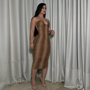 2025 européen américain femmes Sexy Hotties <span class=keywords><strong>X</strong></span> mode imprimé mince sans manches bustier tubulaire décontracté hanche-longueur au sol pour le printemps - Product Image 3