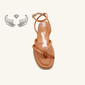 Sandales décontractées d'été pour femmes - Chaussures plates de plage de haute qualité en gros - Nouvelles chaussures en cuir à bout ouvert pour femmes - Product Image 6