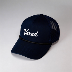 Gorra de béisbol deportiva promocional impermeable de poliéster de 5 paneles con logotipo bordado personalizado y malla - Product Image 4