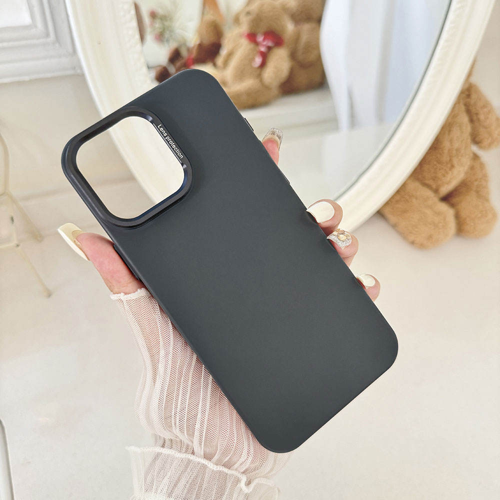 สีเทาเข้ม