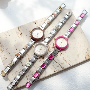 Reloj de Cuarzo para Mujer en Oferta, Brazalete Italiano, Reloj DIY Combinable con Todo, Correa de Acero Inoxidable de 26 mm, Dijes de Aleación Italiana, Venta al por Mayor - Product Image 3