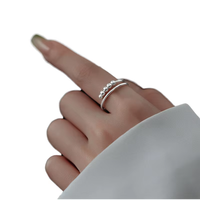 Bague ouverte élégante en cuivre micro-pavée de zircone elliptique pour femme, bijou fin minimaliste tendance pour l'index, cadeau idéal