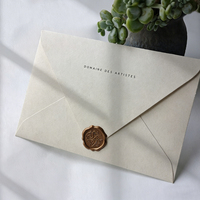 Sobres de Papel de Algodón Mate Personalizados con Logotipo en Relieve, Bajo Pedido Mínimo de 50 Piezas, Sobres Estilo Occidental para Tarjetas de Agradecimiento e Invitaciones de Boda