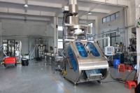 Machine de conditionnement de glaçons automatique commerciale de 2kg 5kg 10kg Machine à emballer de glace verticale en cubes