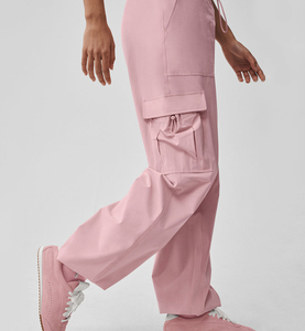 Pantaloni <span class=keywords><strong>Parachute</strong></span> Estivi da Donna Personalizzabili con Logo, Leggeri, ad Asciugatura Rapida, con Coulisse Elastica in Vita e Tasche Laterali <span class=keywords><strong>Cargo</strong></span>, Gamba Larga e Vestibilità Comoda - Product Image 3
