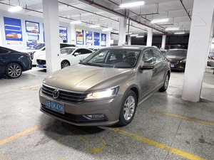 Voiture d'occasion bien entretenue 2016, 330TSI Turbo DSG Berline 180CV 300Nm, empattement 2803mm, intérieur cuir foncé - Product Image 4