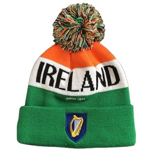 قبعة صوفية محبوكة عالية الجودة بتطريز مخصص للمدن مع كرة زينة، قبعة مموهة للشاطئ من المملكة المتحدة وأيرلندا - Product Image 1