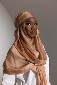 2024 lujo liso Color sólido seda borde ligero brillo liso plisado gasa Hijab pañuelo para la cabeza chal bufandas - Product Image 2