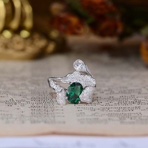 Anillo de Esmeralda de Diseño para Mujer, 2ct, Cultivada, Color Verde, Pequeña, Plata de Ley, Engaste Ovalado con Puntas, Certificado por Terceros, de Moda - Product Image 3