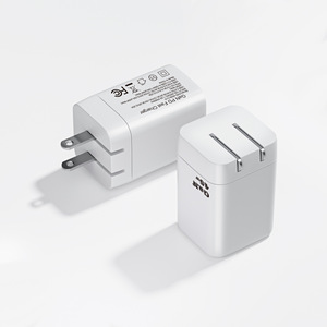 Cargador de Doble Puerto PD de 45W con Nitruro de Galio (Tipo-C a USB) con Soporte Plegable para Carga Rápida de Apple iPhone 14 y Samsung - Product Image 4